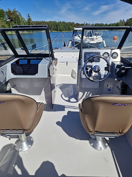 Silver Shark 580 BR – 2016 med Yamaha 115 hk (2024) – endast 45 gångtimmar 6 of 8