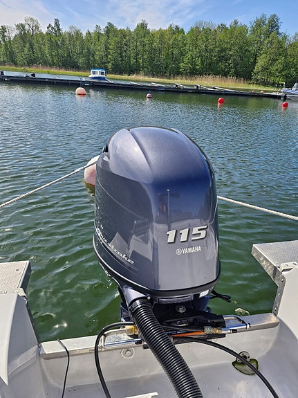Silver Shark 580 BR – 2016 med Yamaha 115 hk (2024) – endast 45 gångtimmar 7 of 8