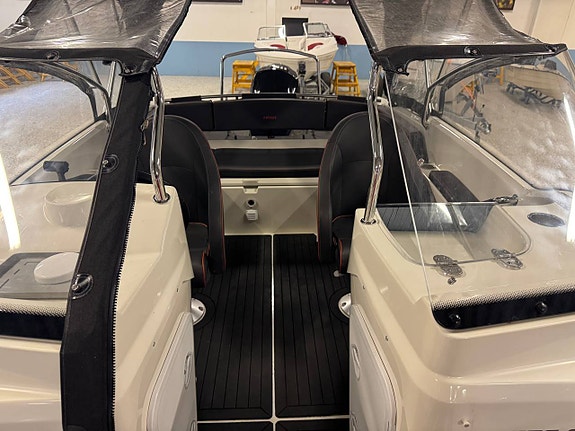 Ryds 628 Duo - 20 Mercury F115 EFI - 20 11 of 12