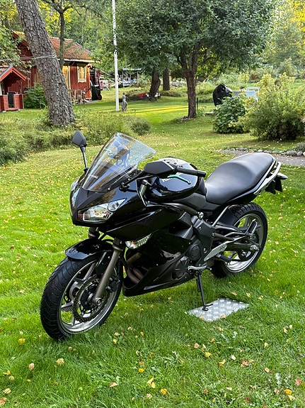 Kawasaki ER6 F 2 of 7