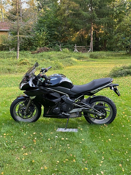 Kawasaki ER6 F 4 of 7