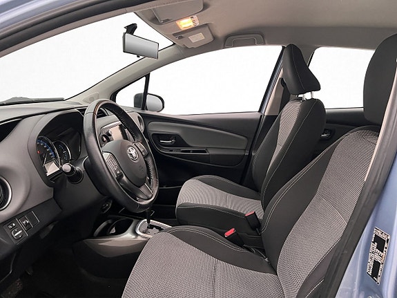 Toyota Yaris 10 of 26