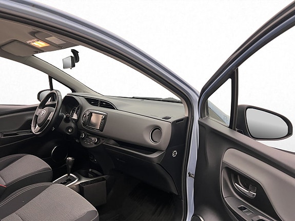 Toyota Yaris 20 of 26