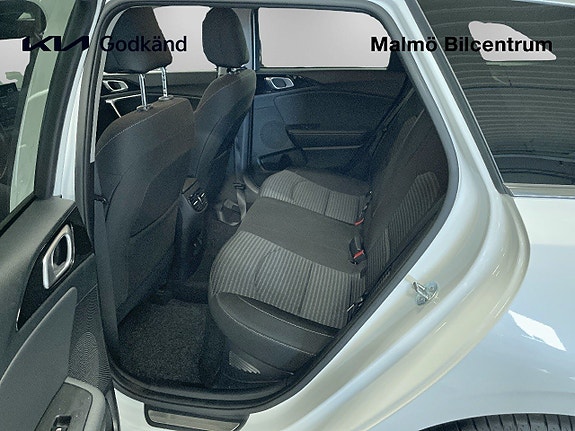 Kia Ceed 14 of 17