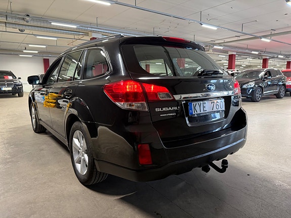 Subaru Outback 5 of 18