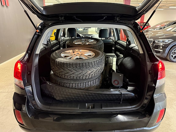 Subaru Outback 11 of 18
