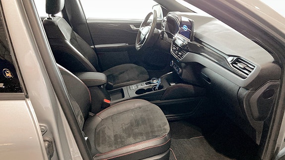 Ford Kuga 3 of 12