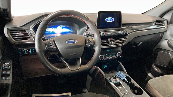 Ford Kuga 4 of 12