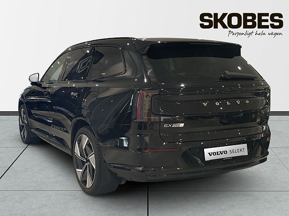 Volvo EX90 6 of 20