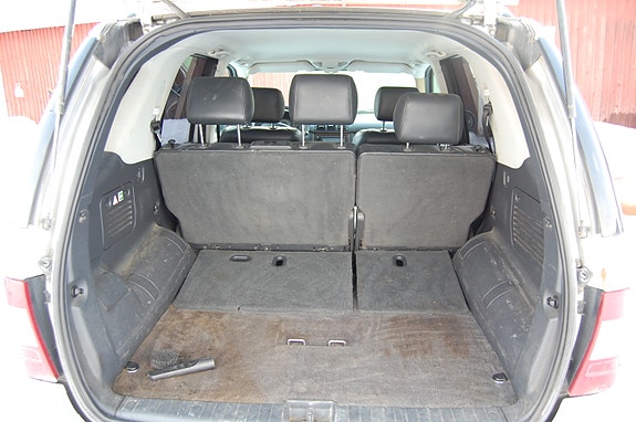 Mercedes-Benz ML320 6 of 6