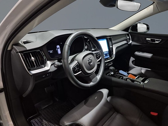 Volvo V60 5 of 13