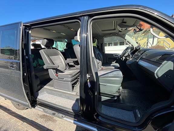 Volkswagen Multivan 14 of 14