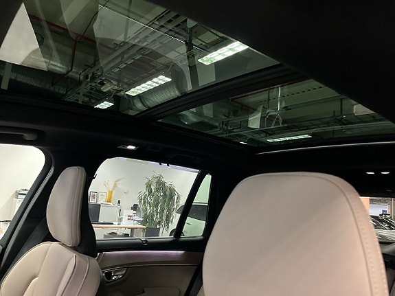 Volvo XC90 12 of 14