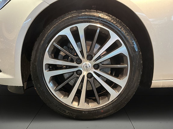 Opel Insignia 14 of 18