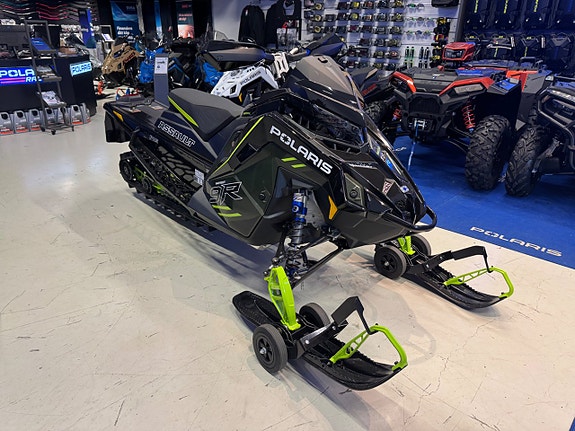 Polaris 9R ASSAULT 146 ESCAPE 7S - 26 *Demo 2 of 8