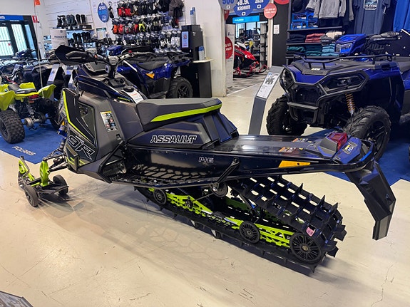 Polaris 9R ASSAULT 146 ESCAPE 7S - 26 *Demo 6 of 8