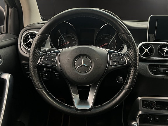 Mercedes-Benz X250 d 17 of 30