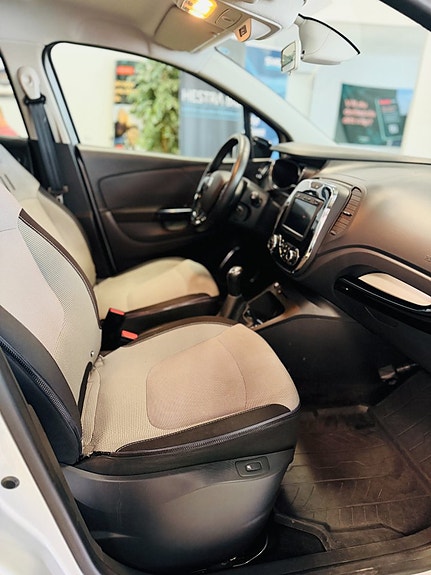 Renault Captur 15 of 18