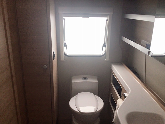 Knaus 650 PXB 5 of 5