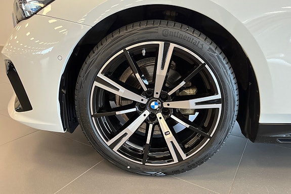 BMW 520d 15 of 19
