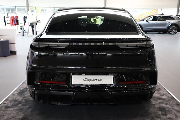 Porsche Cayenne Coupe 6 of 14