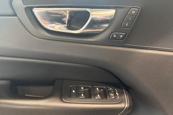 Volvo XC60 20 of 27
