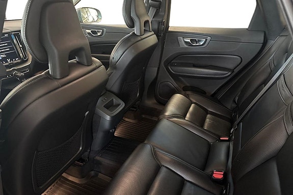 Volvo XC60 21 of 27