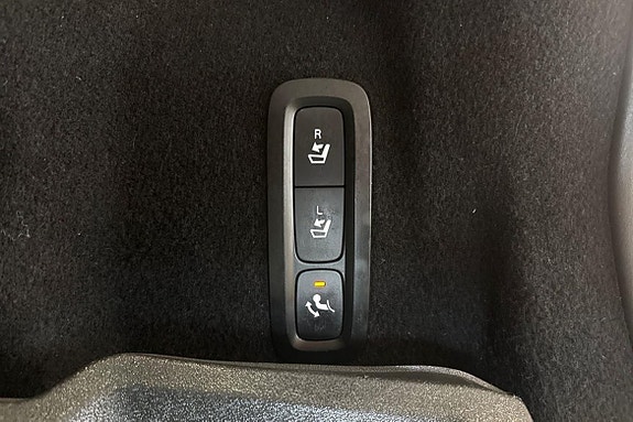Volvo XC60 25 of 27