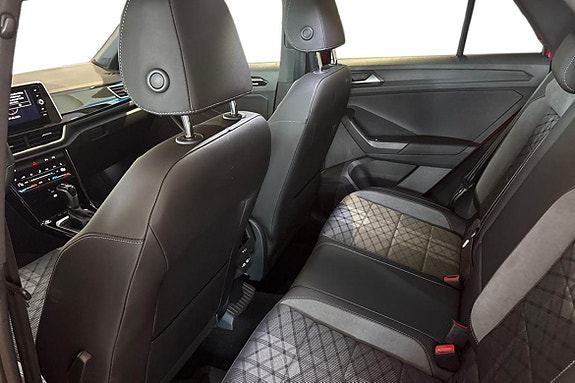 Volkswagen T-Roc 20 of 25