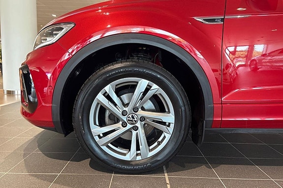 Volkswagen T-Roc 25 of 25