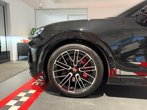 Porsche Cayenne 7 of 21