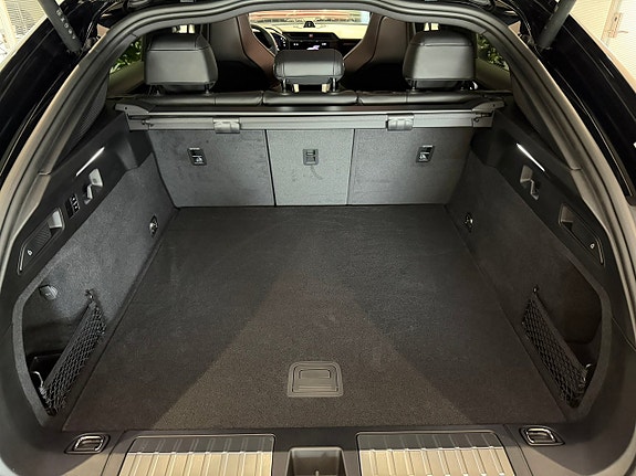 Porsche Cayenne 19 of 21