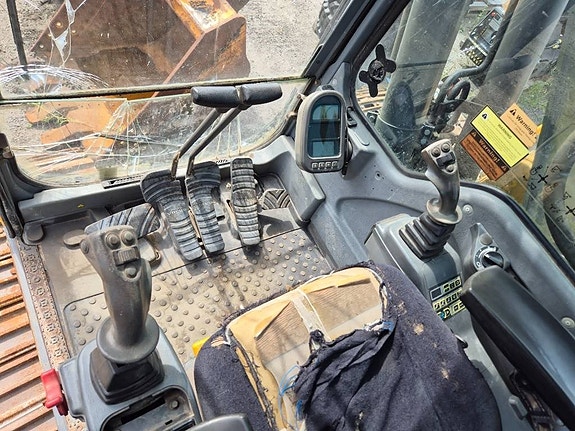 Volvo EC 160 B LC 7 of 9