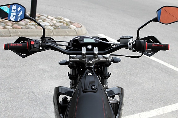 Rieju DRAC RS SM NIGHTRIDER | 2T | 45 | BLACK | MOTARD | MOPED | SKOLSTARTS KAMPANJ 5 of 12