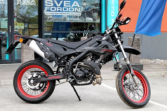 Rieju DRAC RS SM NIGHTRIDER | 2T | 45 | BLACK | MOTARD | MOPED | SKOLSTARTS KAMPANJ 3 of 12