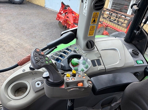 Deutz-Fahr 6140 TTV 12 of 14