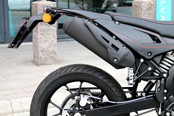 Rieju MRT SM | 2T | BLACK EDITION | MOPED | 45 | MOTARD MOPED | SKOLSTARTS KAMPANJ 8 of 11