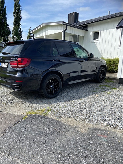 BMW X5 3 of 19