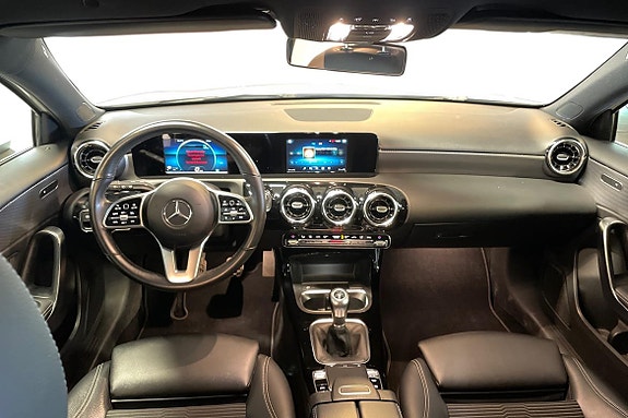 Mercedes-Benz A180 9 of 17