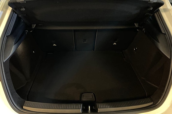 Mercedes-Benz A180 13 of 17