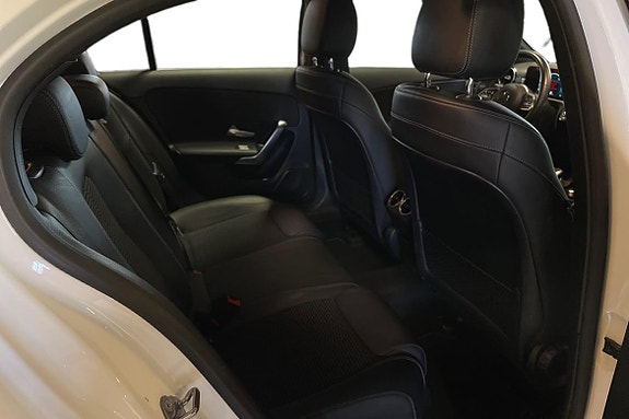Mercedes-Benz A180 11 of 17