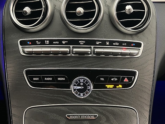 Mercedes-Benz C300 30 of 30