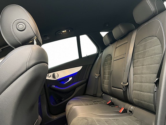 Mercedes-Benz C300 20 of 30