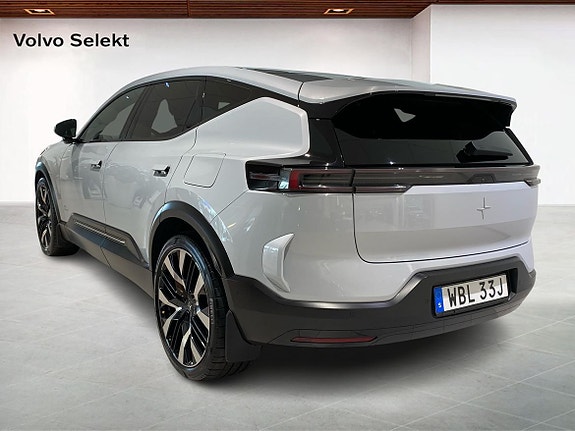 Polestar 3 2 of 14