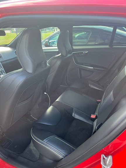 Volvo V60 5 of 6