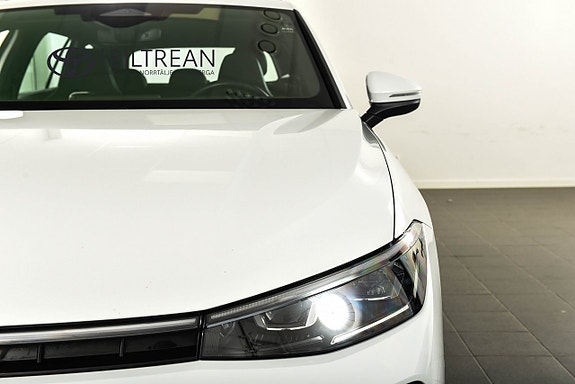 Volkswagen Passat 16 of 17