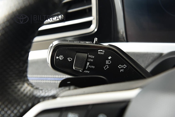 Volkswagen Passat 11 of 17