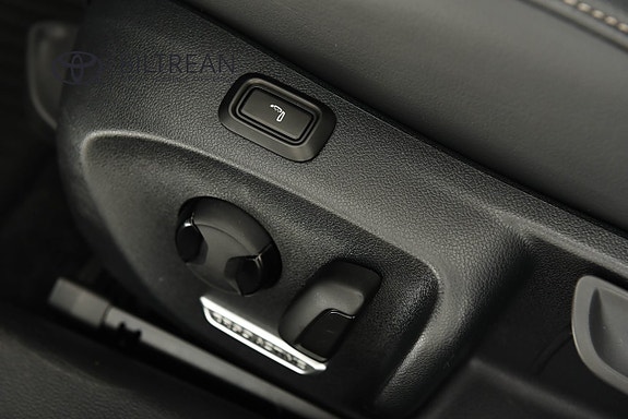 Volkswagen Passat 10 of 17