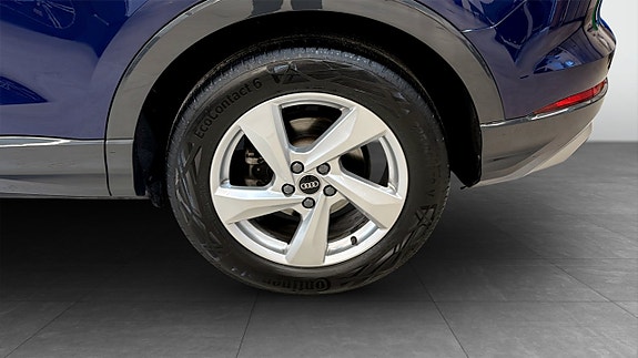 Audi Q3 6 of 20