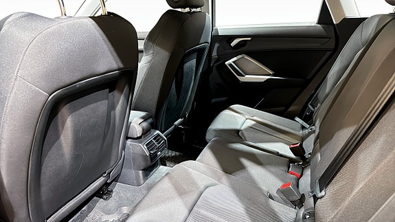 Audi Q3 11 of 20